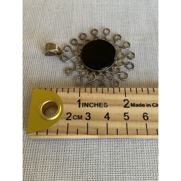 Mexico 925 Sterling Silver Round Black Onyx Pendant Ornate Vintage - Picture 5 of 6